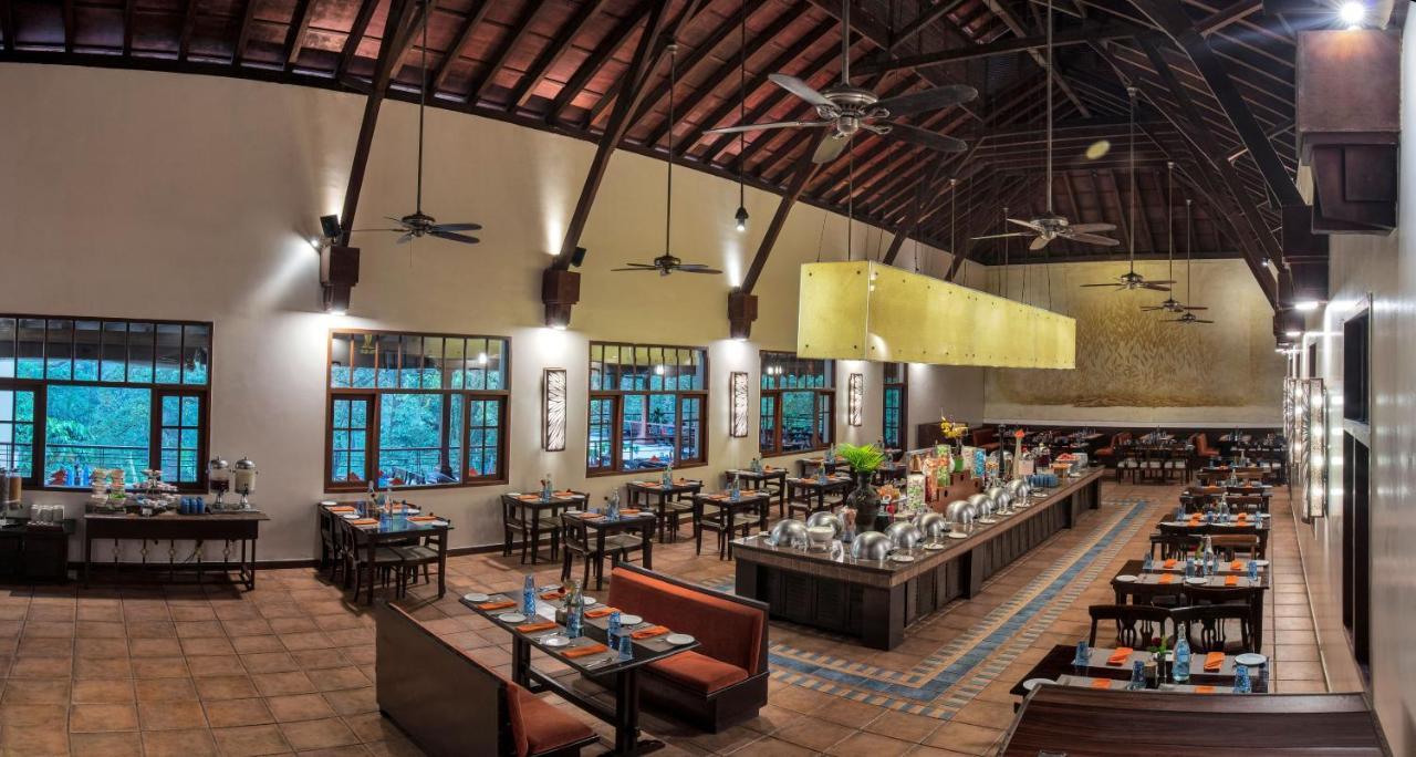 Club Mahindra Madikeri, Coorg Hotel Luaran gambar