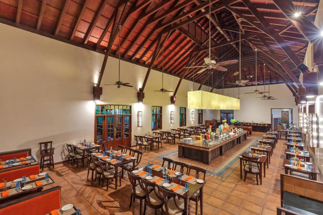 Club Mahindra Madikeri, Coorg Hotel Luaran gambar